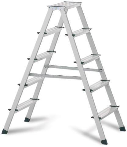 Stepladders with steps