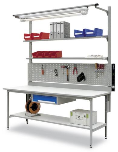 Tavolo di montaggio per uso industriale