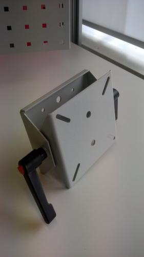 braccio per monitor