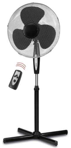 Ventilatore con angolo di inclinazione regolabile