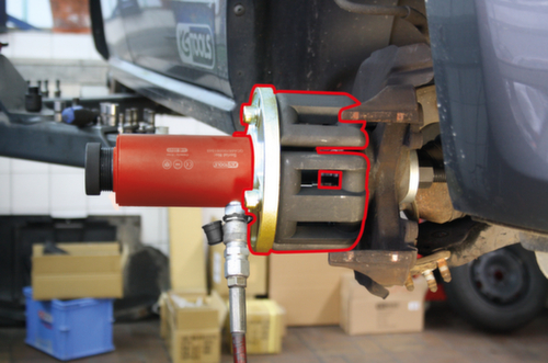 Set di utensili universali per il montaggio di cuscinetti di ruote compatte