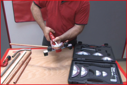 Set di piegatura a cricchetto a una mano 10-22 mm