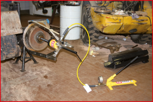 Pompa a mano idraulica