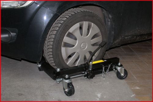 Ausilio di manovra idraulico