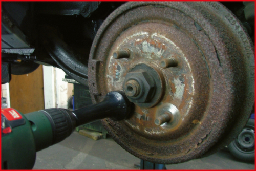 Set di smerigliatrici per mozzi