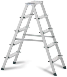 Stepladders with steps