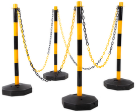 Set di pali della barriera con catena